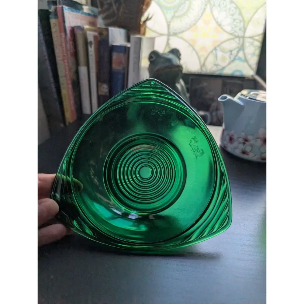 Vtg MCM Anchor Hocking Emerald Green Triangle Atomic 1960s Candy Dish / Catchall